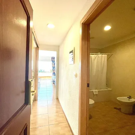 Modern Studio Cs With Wifi, Shared Pool, Puerto De La Cruz 아파트 푸에르토 드 라 크루즈