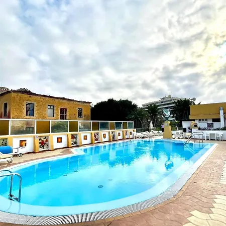 Modern Studio Cs With Wifi, Shared Pool, Puerto De La Cruz 아파트